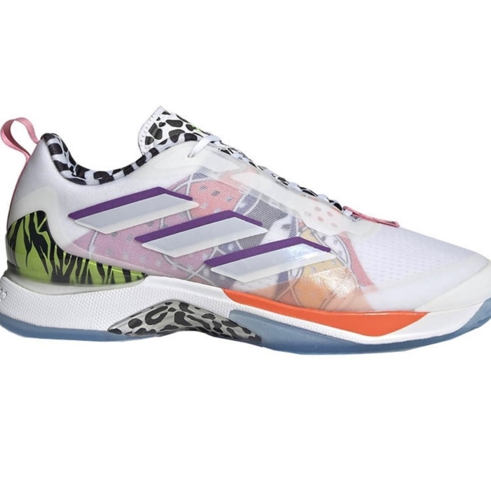 Adidas Avacourt Womens Tennis shoes Size 9